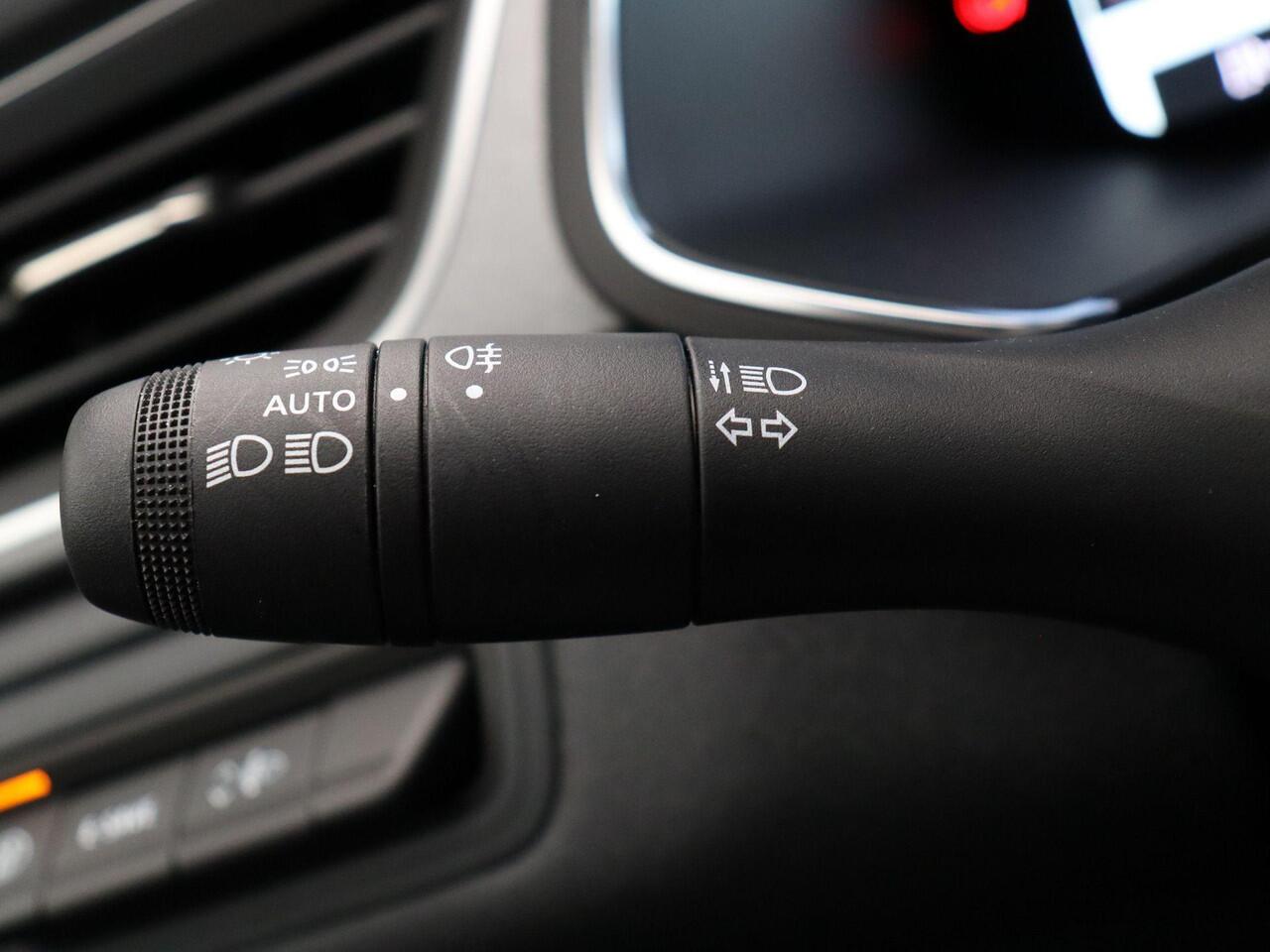 Renault CAPTUR E-Tech full hybrid 160pk techno | Active driver assist | Stoel- en stuurwielverwarming | 360 graden camera |