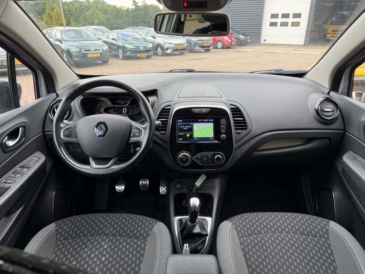 Renault CAPTUR 0.9 TCE INTENS AIRCO/NAVIGATIE/ECC/PDC/HOGE ZITen HOGE INSTAP