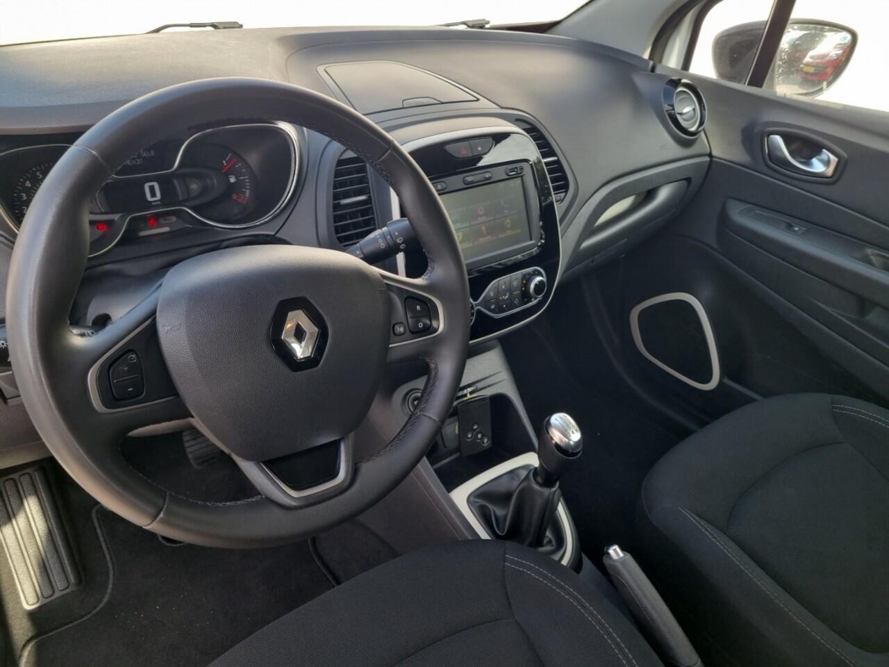 Renault CAPTUR 0.9 TCe Zen NAVI / ECC / CRUISE / PDC / ALL SEASON