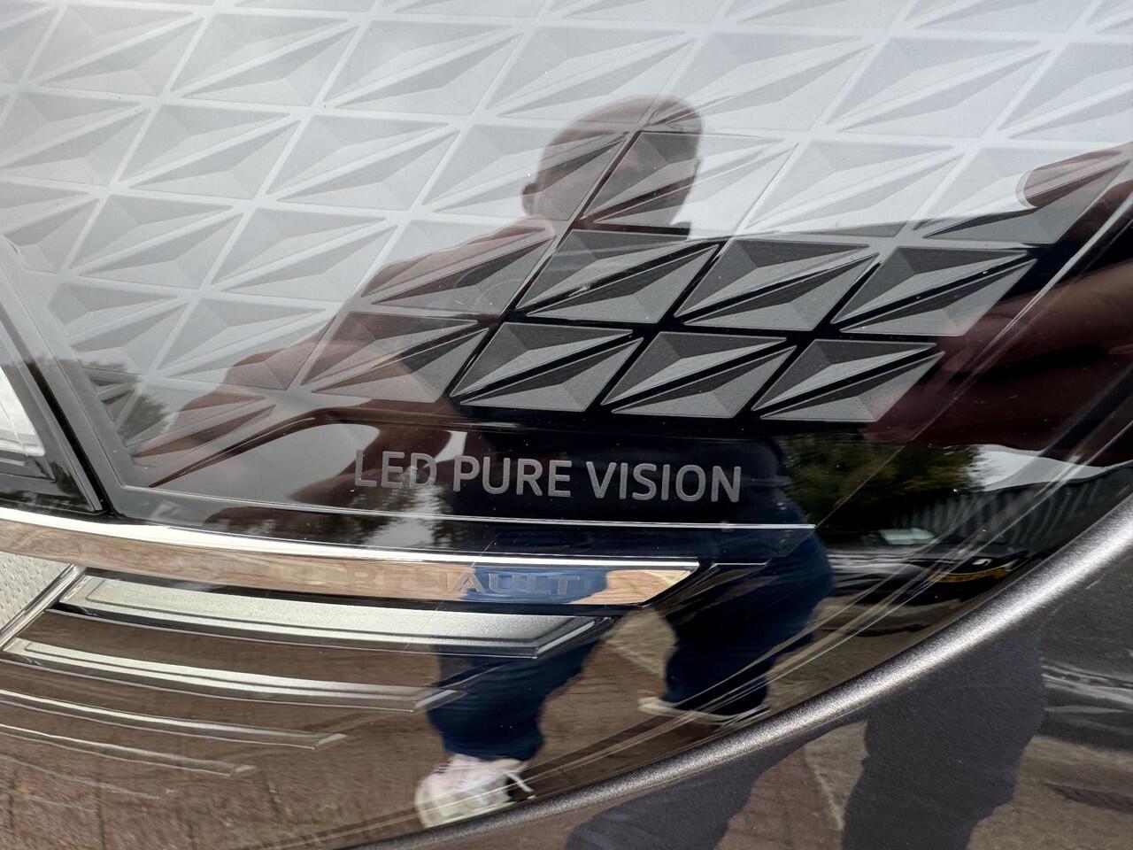 Renault CAPTUR 1.6 E-Tech plug-in hybrid 160 Initiale Paris