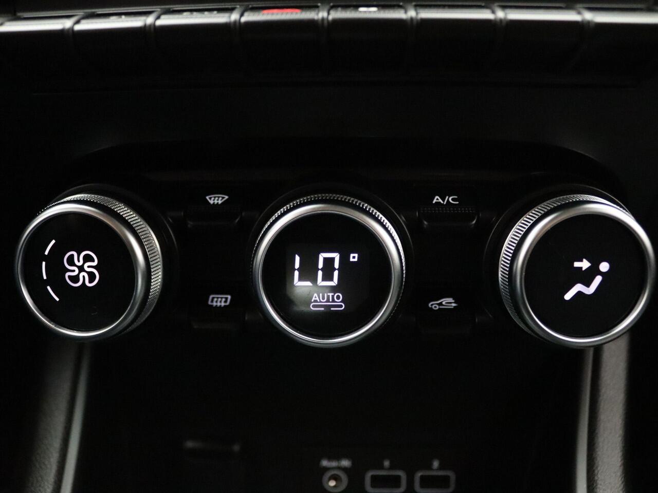 Renault CAPTUR E-Tech Hybrid 145 Intens Cruise | Climate | Carplay | Navi | Parkeersens. achter