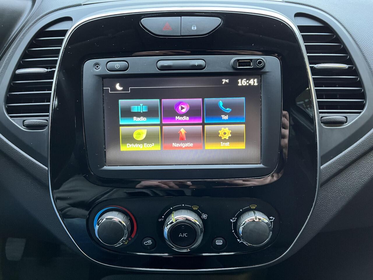 Renault CAPTUR 0.9 TCe Limited | CRUISE CONTROL | CARPLAY | PDC ACHTER | NAVIGATIE