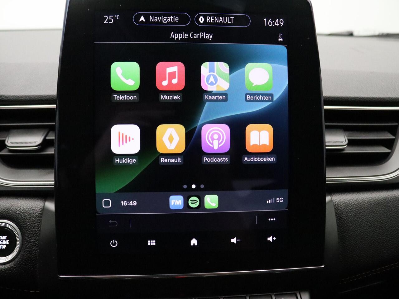 Renault CAPTUR 140pk TCe Initiale Paris Automaat Camera | Adapt. Cruise | Navi | Parkeersens. v+a | Trekhaak