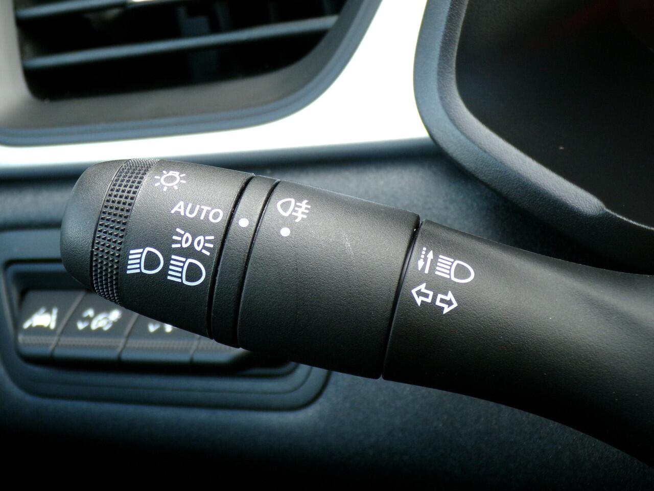 Renault CAPTUR 1.0 TCe Evolution, Full LED / Carplay + Android Auto / Navi / Keyless / Parkeersensoren achter