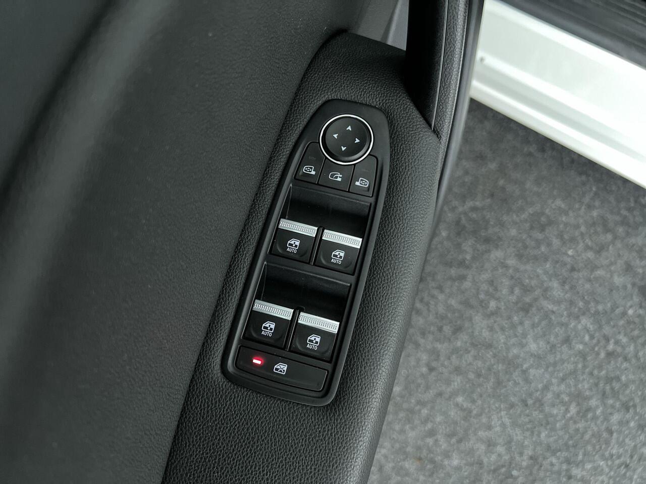 Renault CAPTUR 1.0 TCe 100 Intens | Rijklaar | Trekhaak | Navigatie | Camera achter