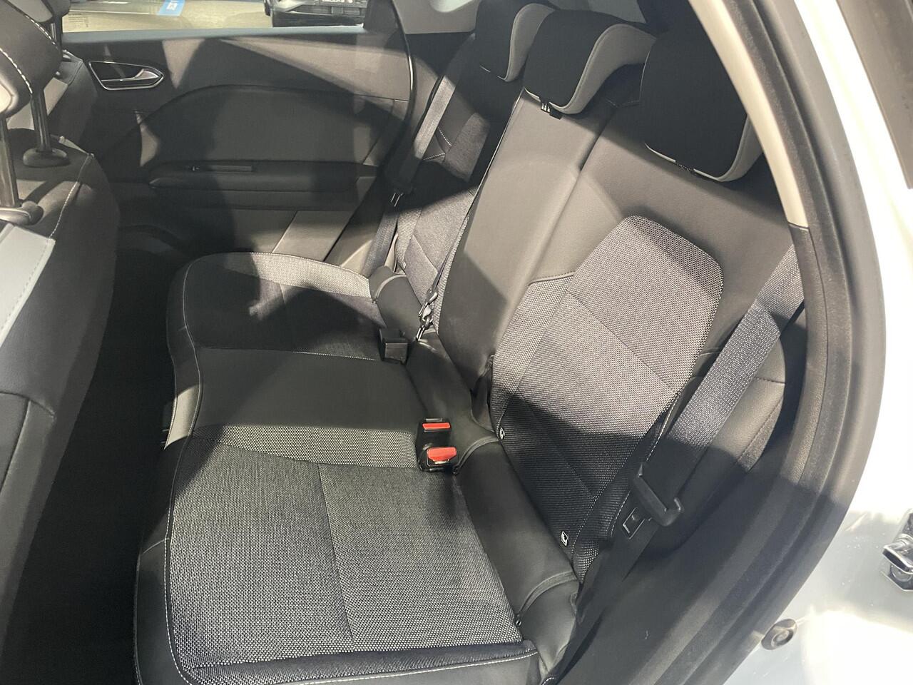 Renault CAPTUR 1.3 TCe 130 Intens | Panoramadak | Navigatie