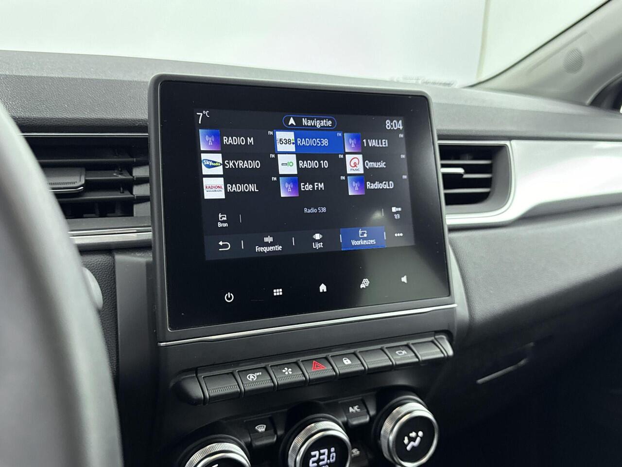 Renault CAPTUR 1.0 TCe 100Pk Bi-Fuel Intens | LPG G3 | Navigatie | Climate Control | Cruise Control | Parkeersensoren Voor & Achter | 360 Camera | Trekhaak | Apple Carplay/Android Auto | Dakrelings |