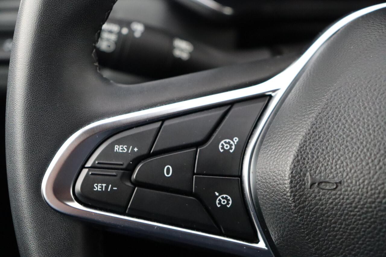 Renault CAPTUR 1.6 E-Tech plug-in hybrid 160 Intens PHEV | Stoelverwarming | Navigatie | Cruise Control | Climate Control | Carplay