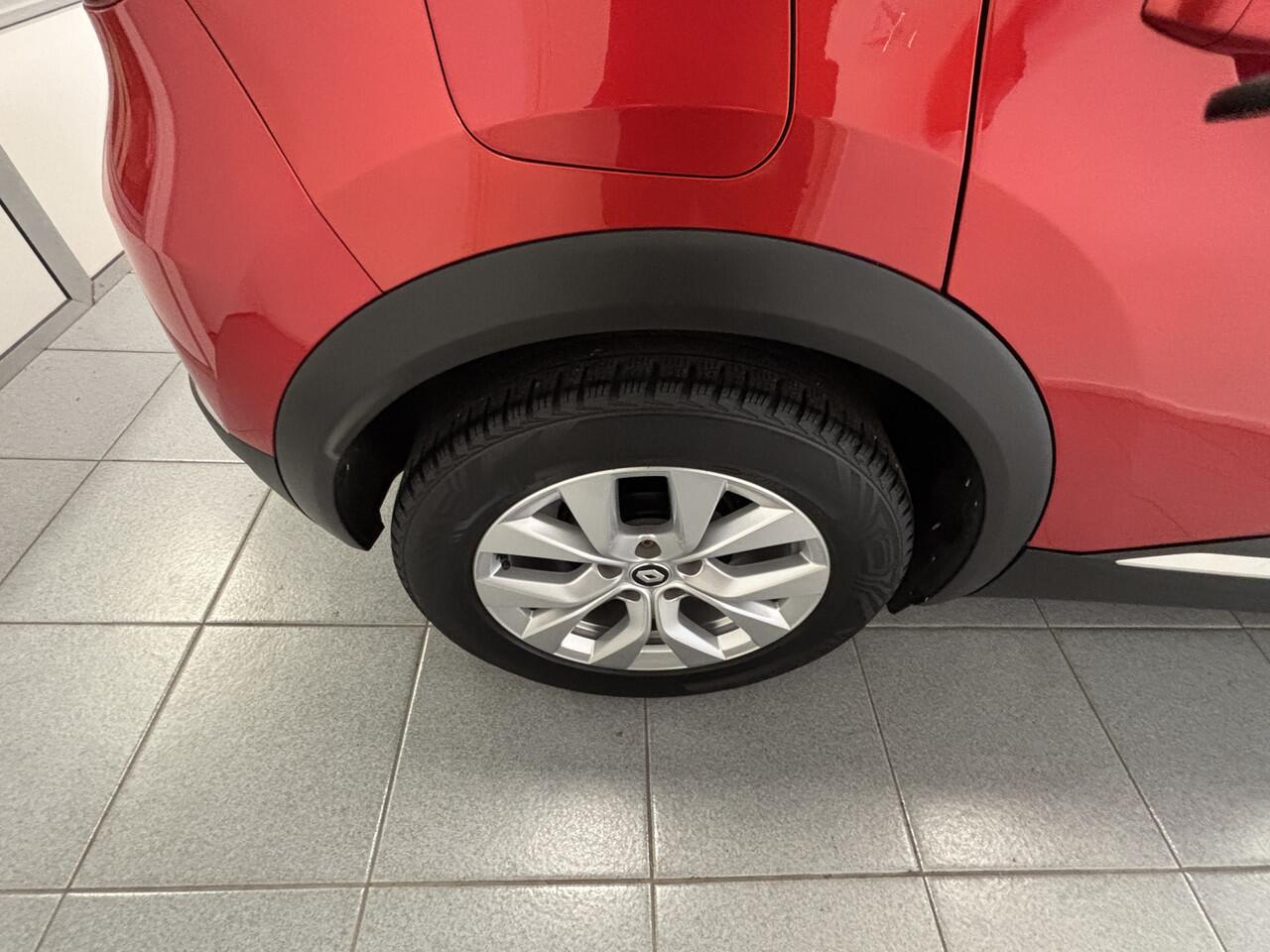 Renault CAPTUR 1.3 TCe 140 Origineel Nederlandse Auto (NAP) - CAMERA - CARPLAY - PDC voor + achter