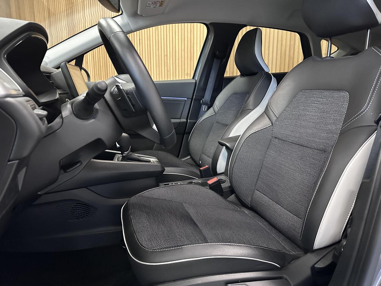 Renault CAPTUR 1.3 TCe Techno Camera | Stoelverwarming | Navi