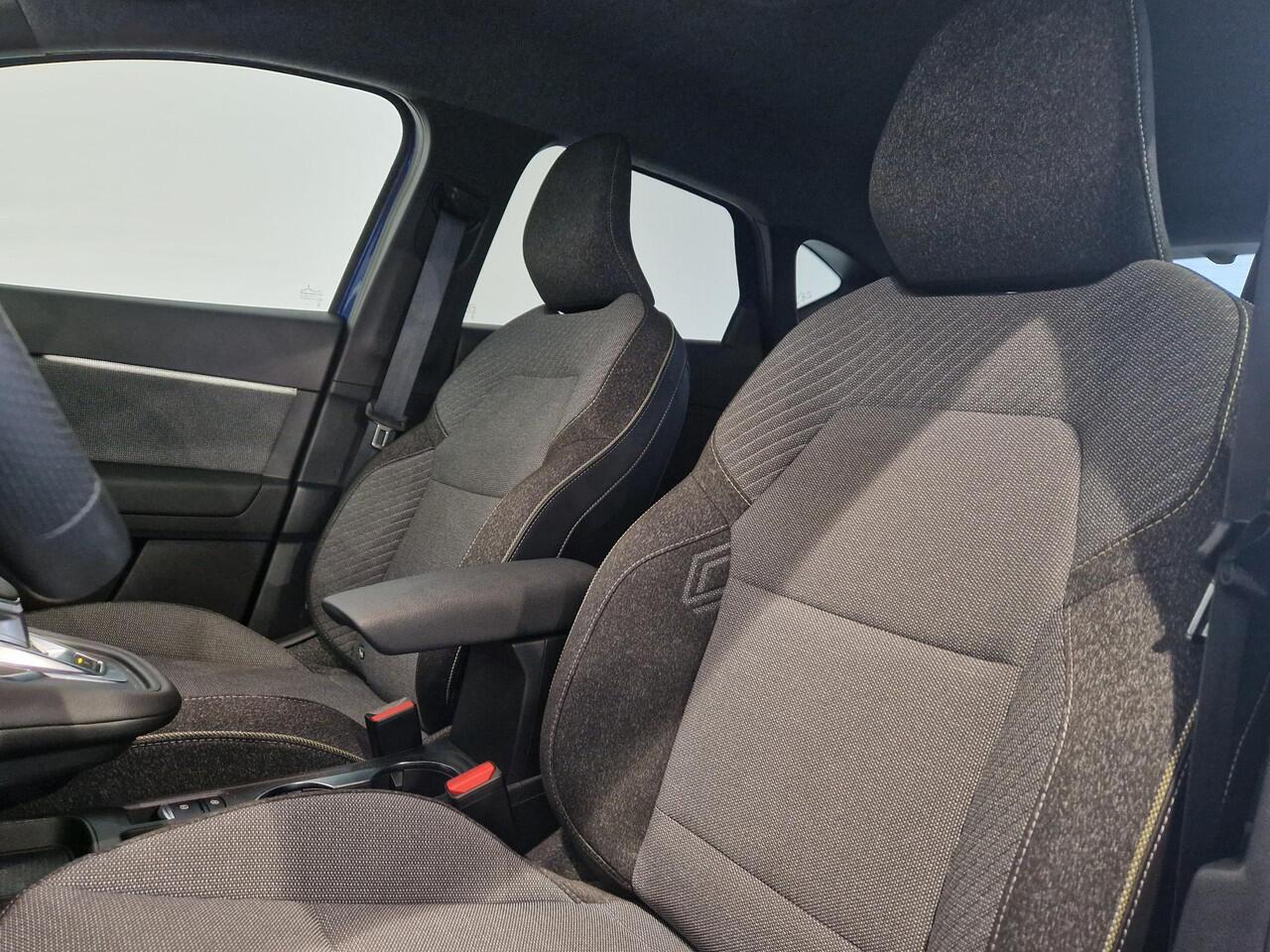 Renault CAPTUR 1.3 mild hybrid 160 techno | AUTOMAAT | ADAPTIVE CRUISECONTROL | ACHTERUITRIJCAMERA | PARKEERSENSOREN ACHTER | APPLE CARPLAY & ANDROID AUTO| STOEL-/STUUR VERWARMING