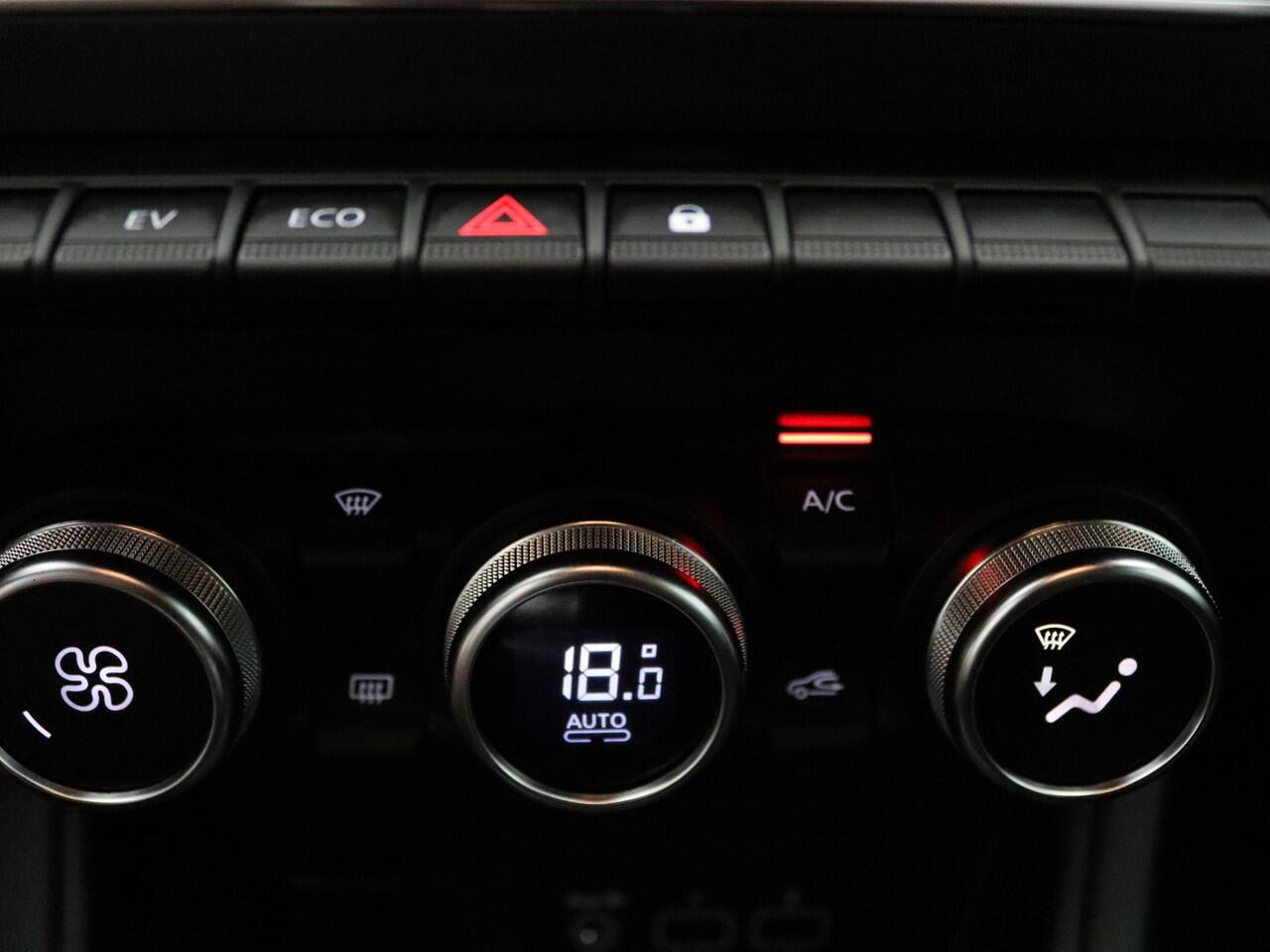 Renault CAPTUR E-Tech Hybrid 145pk Zen Automaat Cruise | Climate | Carplay | Parkeersens. v+a