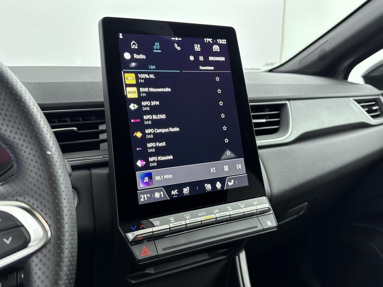 Renault CAPTUR 1.6 E-Tech full hybrid 145Pk techno | Navigatie via Apple & Android Carplay | Parkeersensoren Achter & Camera | Stoel- & Stuurverwarming | Climate Control | Cruise Control & Snelheidsbegrenzer | Keyless Entry | Privacy Glass |