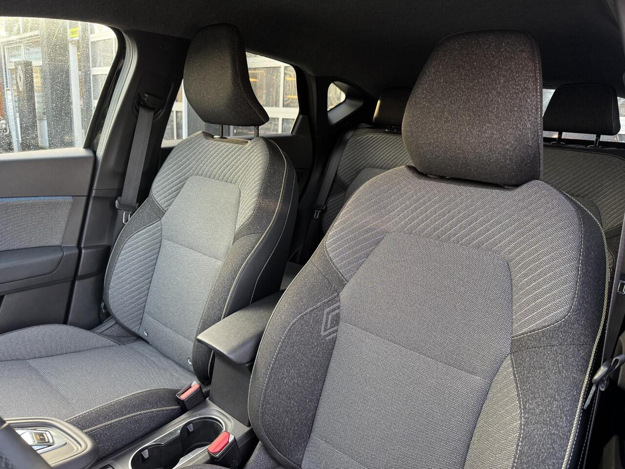 Renault CAPTUR 1.3 mild hybrid 160 Techno+Pack Winter!!