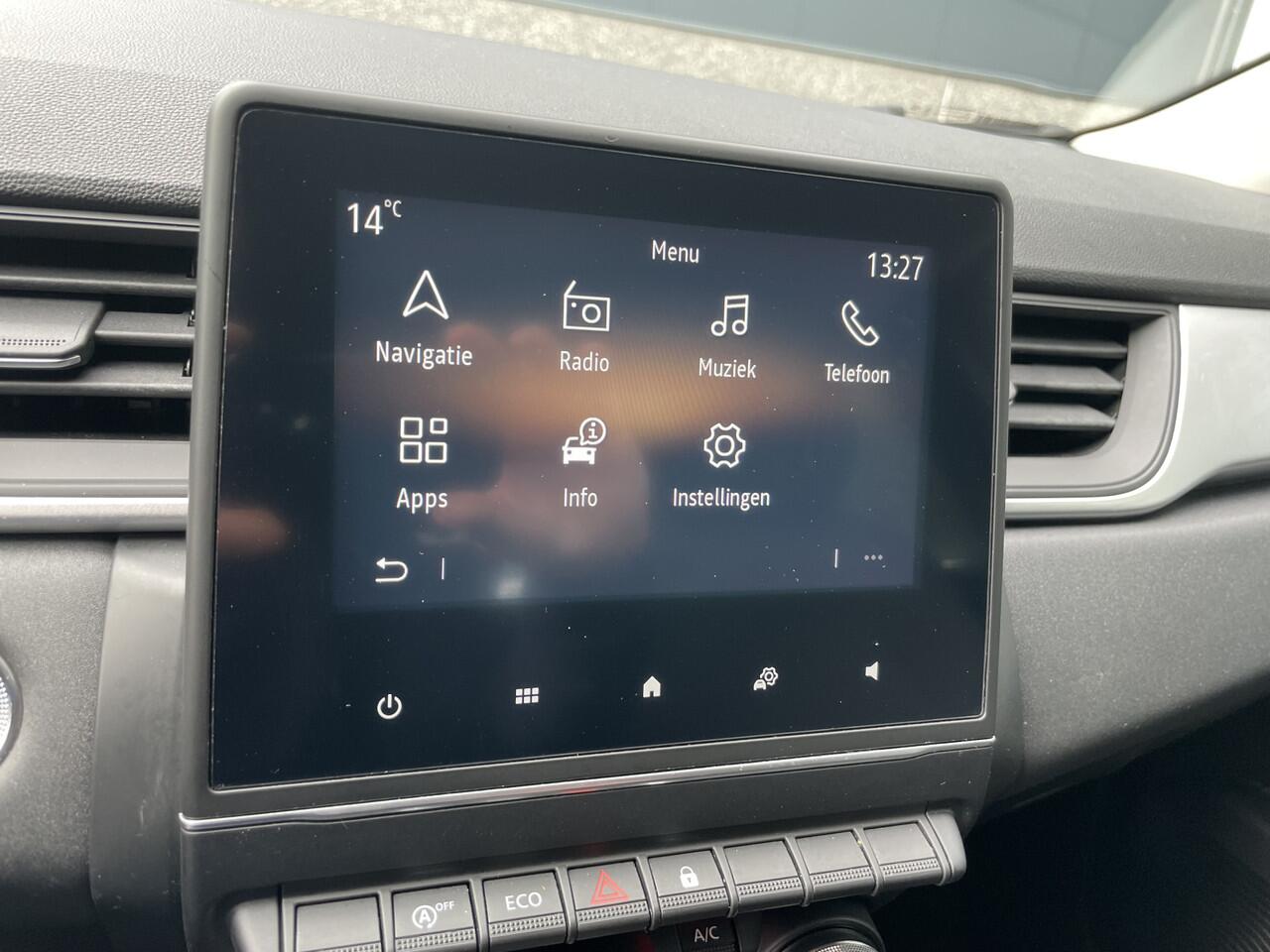 Renault CAPTUR 1.0 TCe 100 Bi-Fuel Business Zen G3 uitgerust met comfort en parking pakket met o.a. Climate control - Cruise control - Parkeersens. V+A - Navi full map - A-uitrijcamera - LED verlicht. - Trekhaak - Regensensor - rijstrook sensor - hill hold