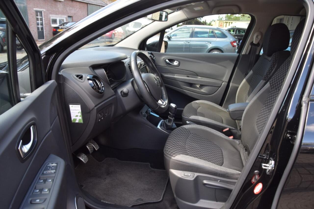 Renault CAPTUR 1.3 TCE 130PK! INTENS CAMERA/6 VERSN./NAVI