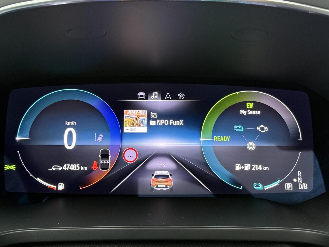 Renault CAPTUR 1.6 E-Tech Plug-in Hybrid 160 Initiale Paris | Panoramdak | Navigatie | Leder | Camera | (Hoge instap)