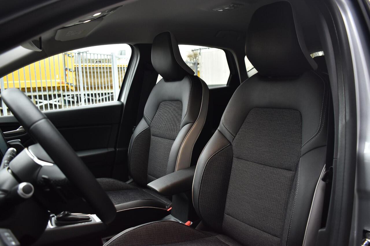 Renault CAPTUR TCe 140 EDC Intens | AUTOMAAT | CAMERA | NAVI | CRUISE CONTROL | CLIMATE CONTROL | PDC | LMV