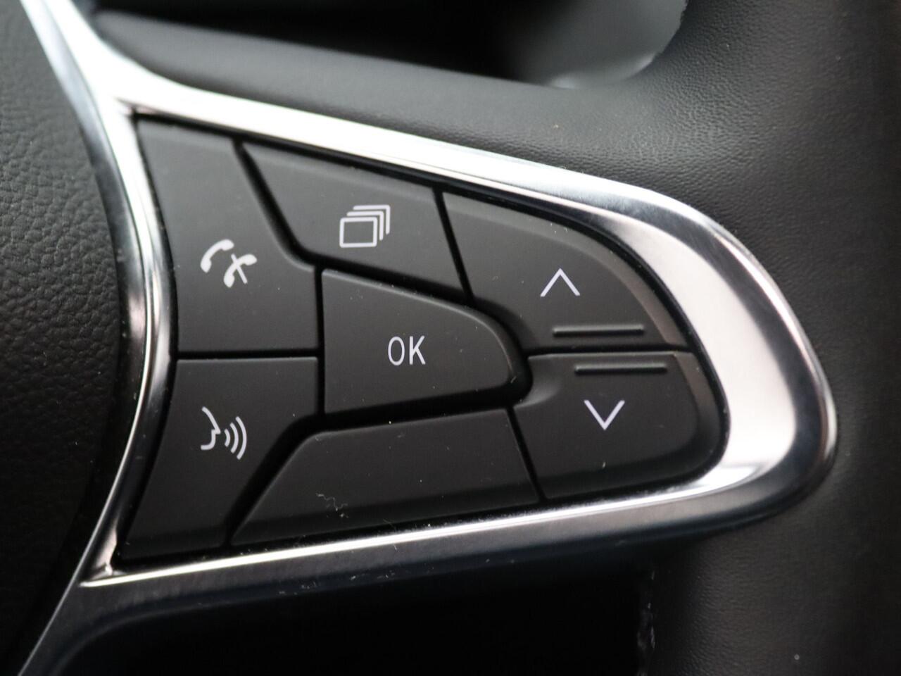 Renault CAPTUR 1.0 TCe 100 Intens Cruise | Navi | Parkeersensoren achter