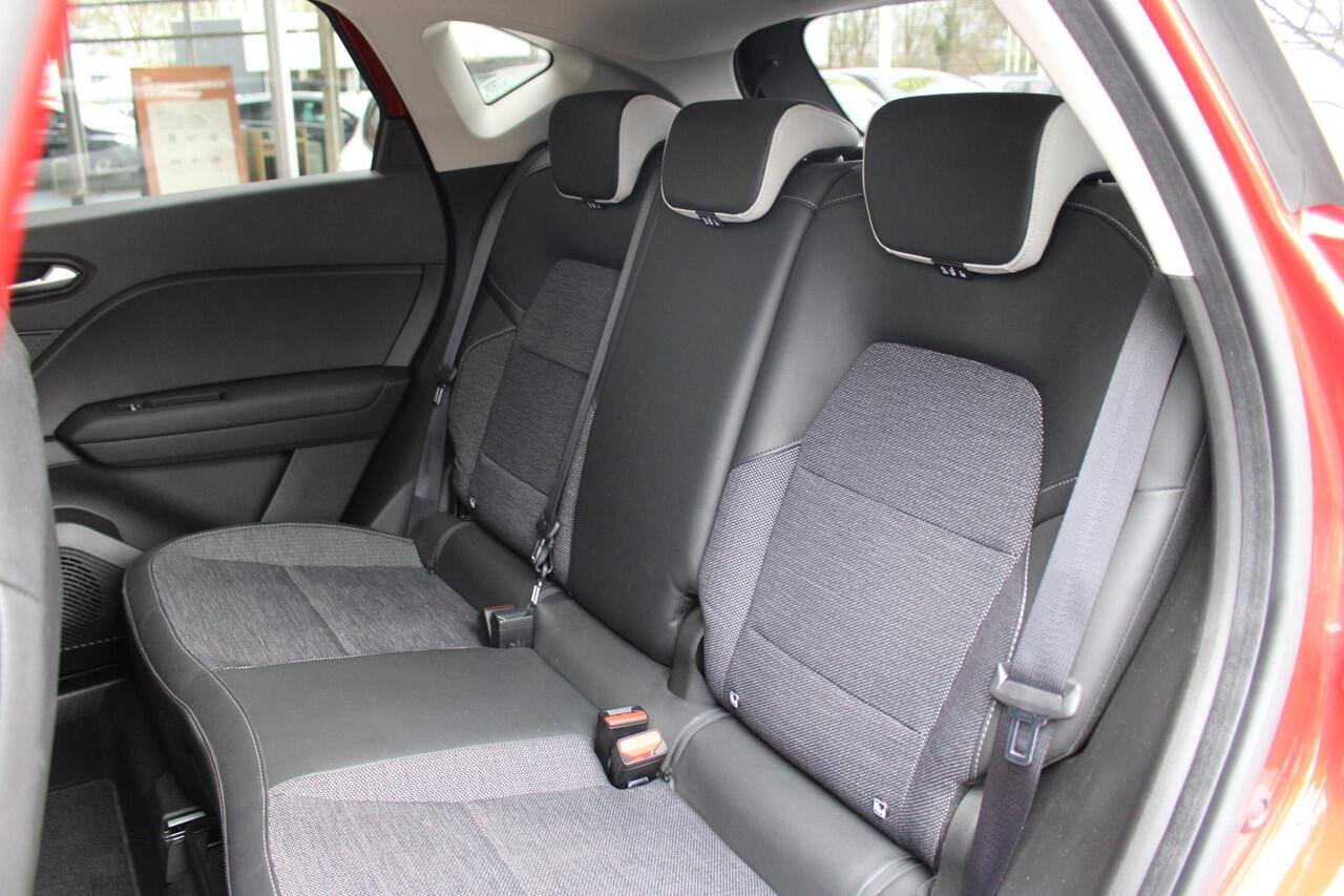 Renault CAPTUR 1.6 E-Tech Plug-in Hybrid 160 Edition One | BOSE audio | Achteruitrij camera | Dealer onderhouden | Parkeersensoren voor en achter