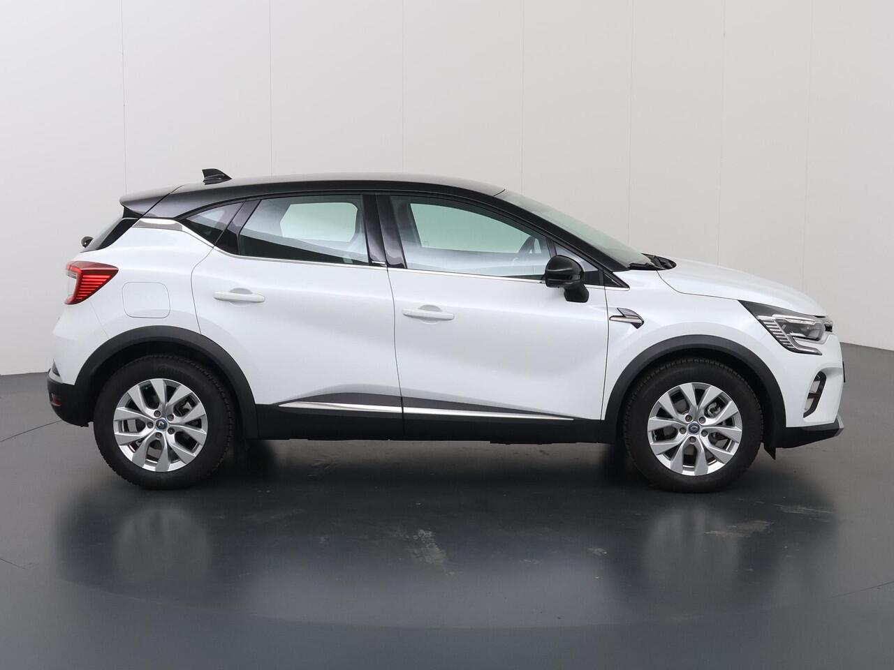 Renault CAPTUR 1.6 E-Tech Plug-in Hybrid 160 Intens | Trekhaak | Navigatie | Parkeercamera | Climate Control | Keyless Entry/Go | Apple Carplay/Android Auto |