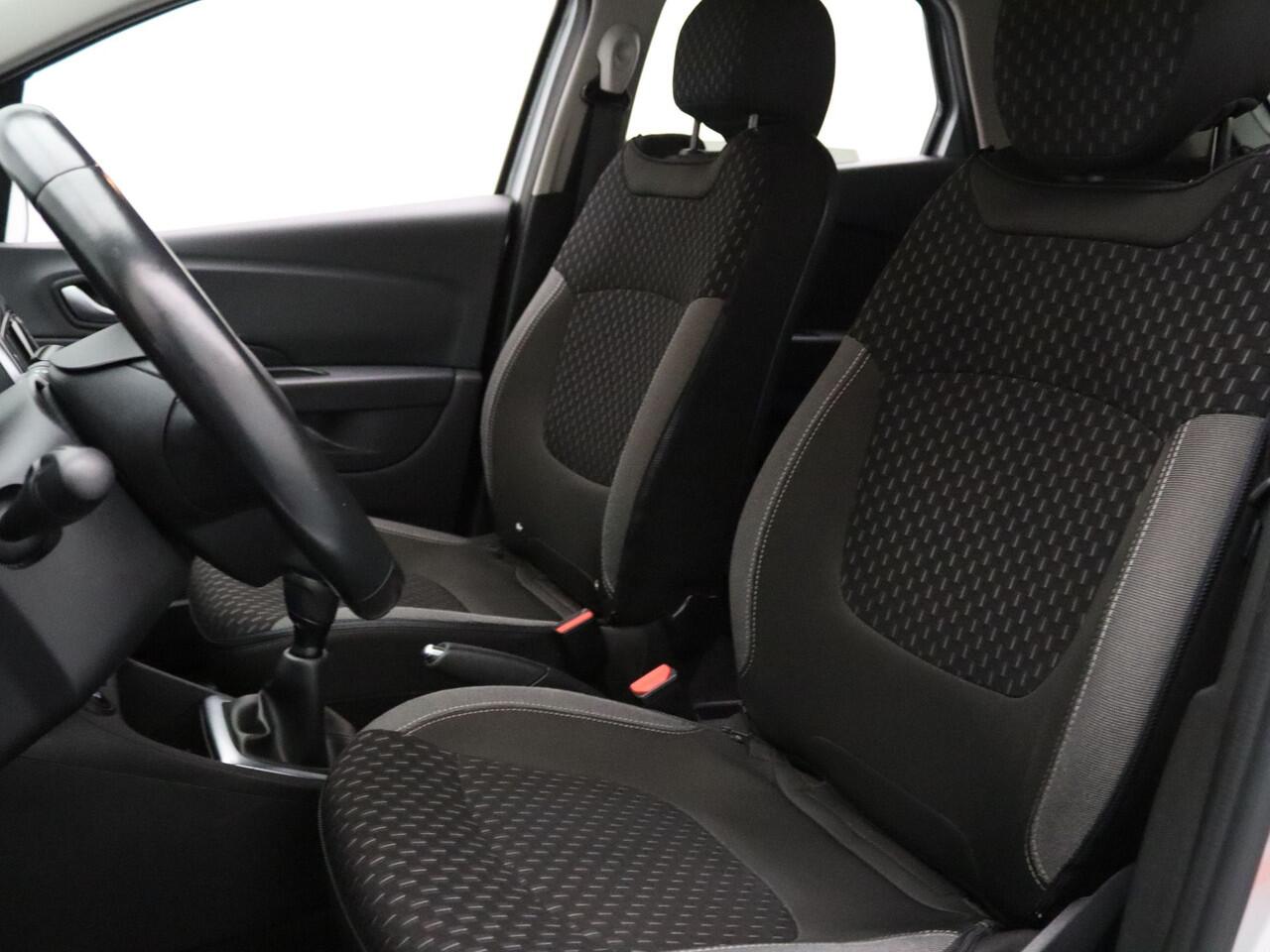 Renault CAPTUR 90pk TCe Intens Camera | Climate | Cruise | Navi | Parkeersens. v+a