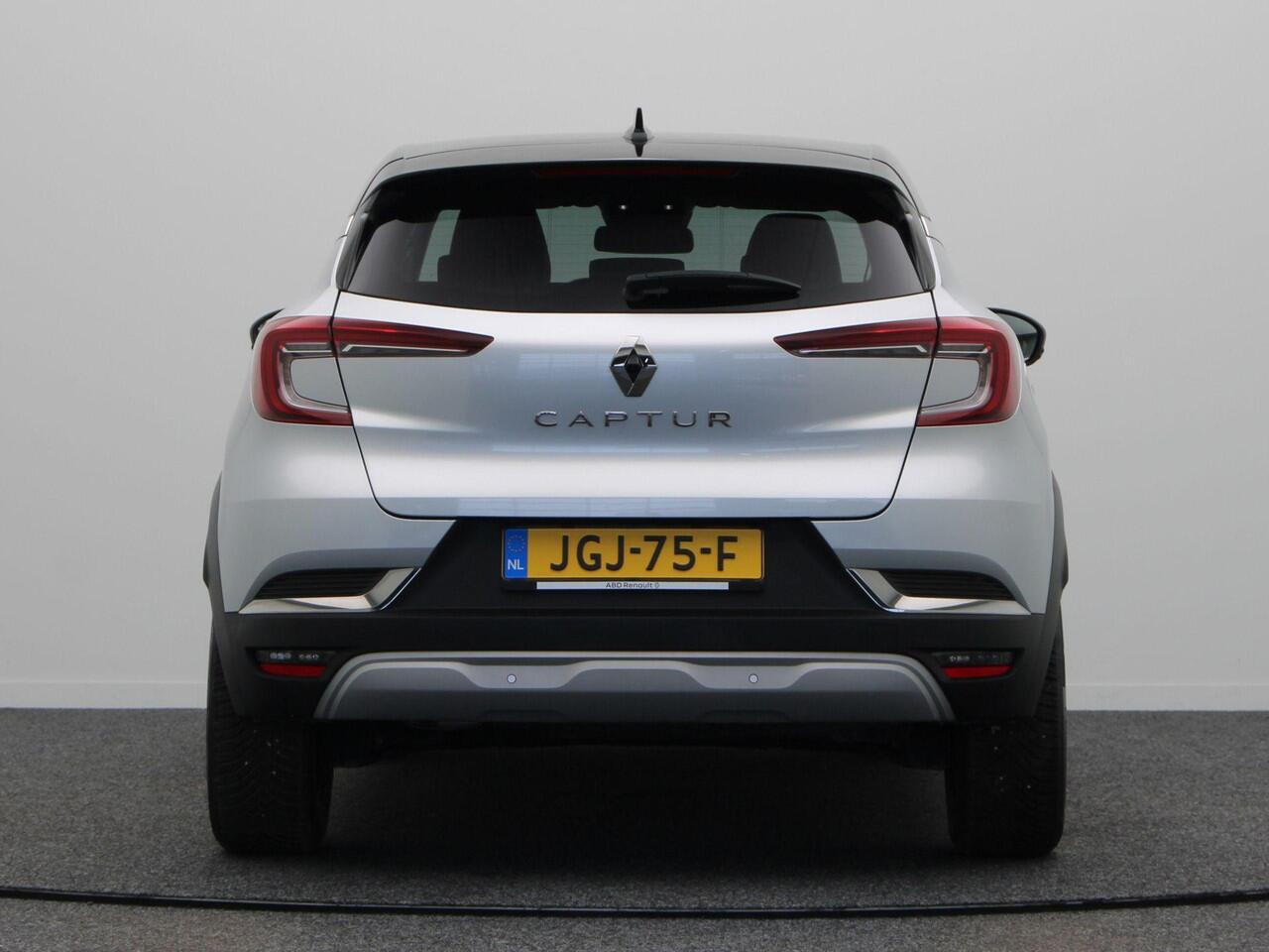 Renault CAPTUR TCe 90pk Techno | Navigatie | Achteruitrijcamera | 17" Lichtmetaal |