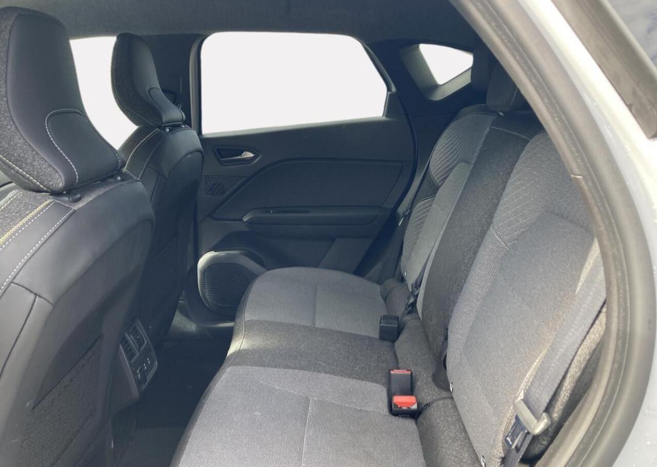 Renault CAPTUR 1.6 E-Tech full hybrid 145 techno