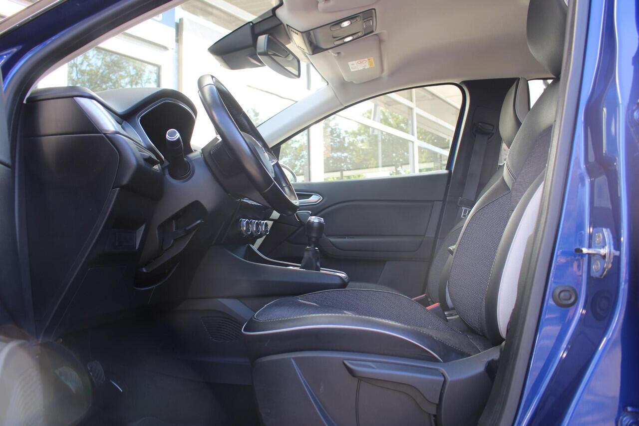 Renault CAPTUR 1.0 TCe 100 Edition One | PDC V+A | CruiseControl | Climate Control | Navigatie | Achteruitrijcamera | Start/Stop | Intens