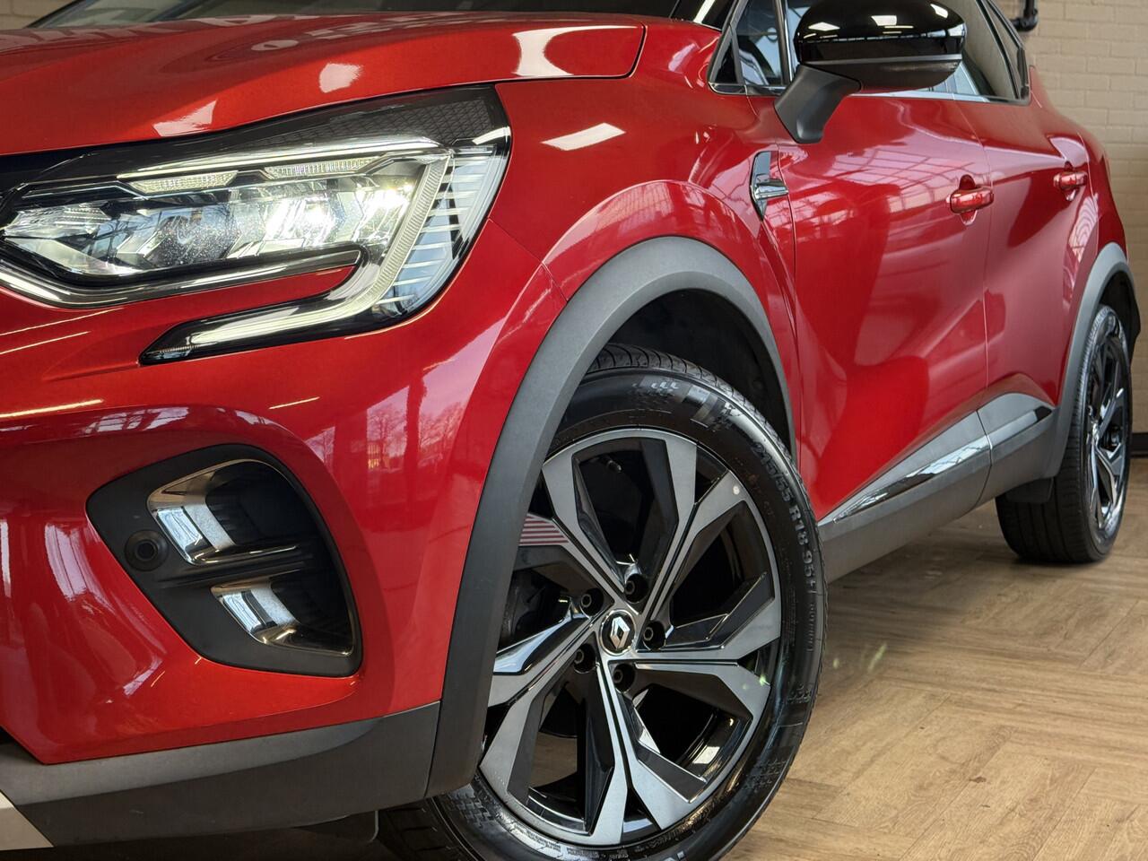 Renault CAPTUR 1.3 TCe 130 Intens | Navi | ACC | Blindspot | Camera |17" | PDC V+A | 100% Onderhouden!