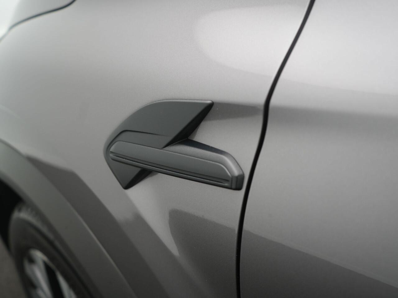 Renault CAPTUR TCe 90 Evolution - RIJKLAARPRIJS - All Seasonbanden - Achteruitrijcamera - Cruise Control - Navigatie