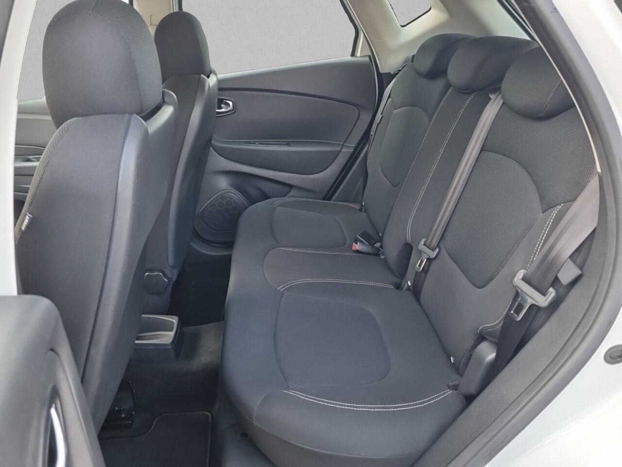 Renault CAPTUR 0.9 TCe Zen NAVI / ECC / CRUISE / PDC / ALL SEASON