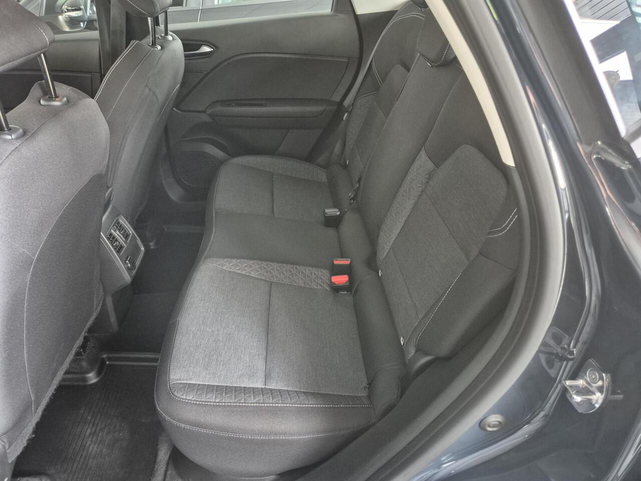 Renault CAPTUR 1.6 E-Tech Automaat plug-in hybrid 160 techno Meer foto's volgen zsm Nav/Camera/Parkeer sens/Clima Eurorepar