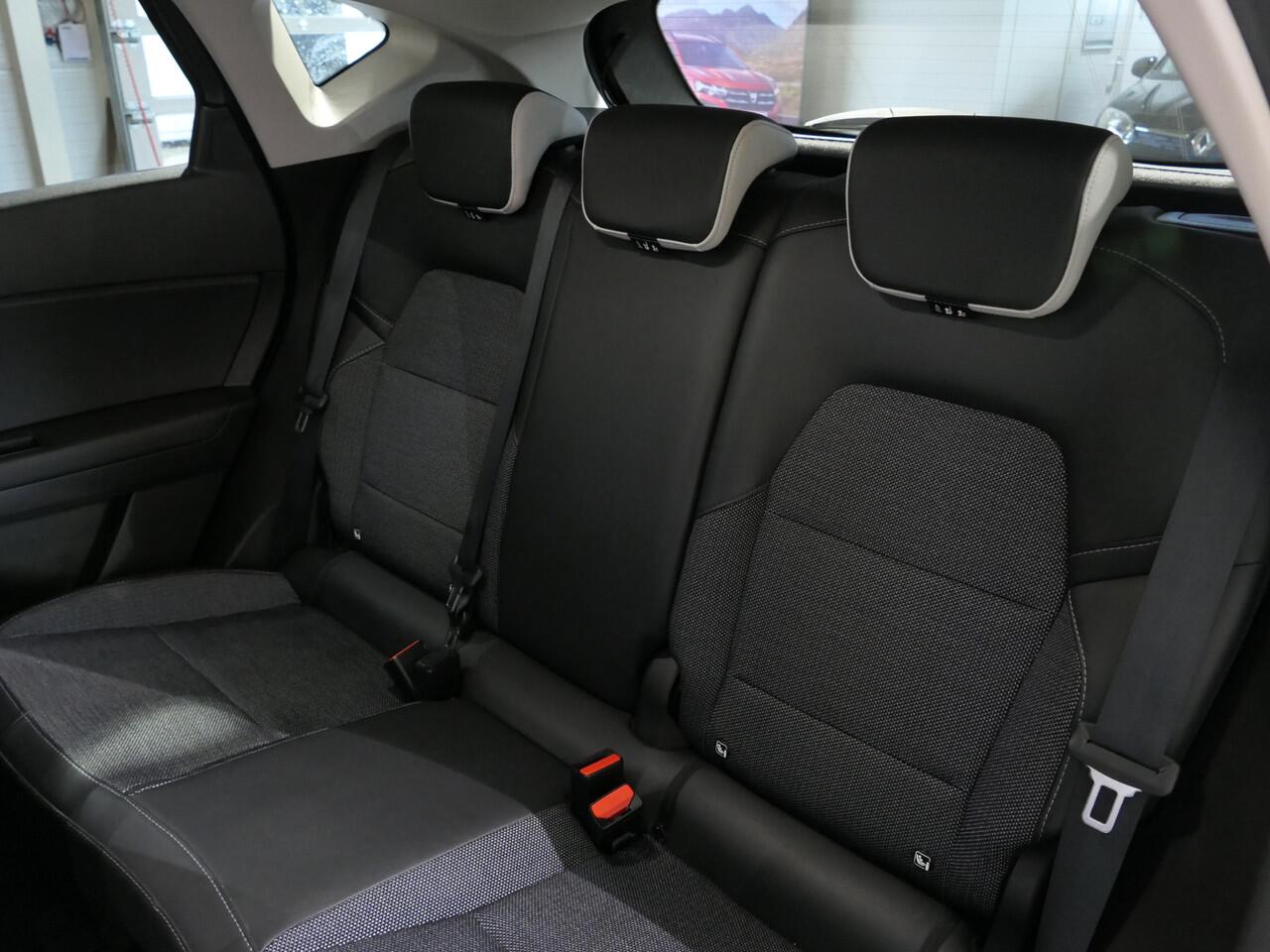 Renault CAPTUR 1.0 TCe 90 Intens - Occasion Lease vanaf ¤434 p/m - *Dealer onderhouden!*- Elektrisch schuifkanteldak - adaptive cruise - verwarmde voorruit, stoelen & stuur!