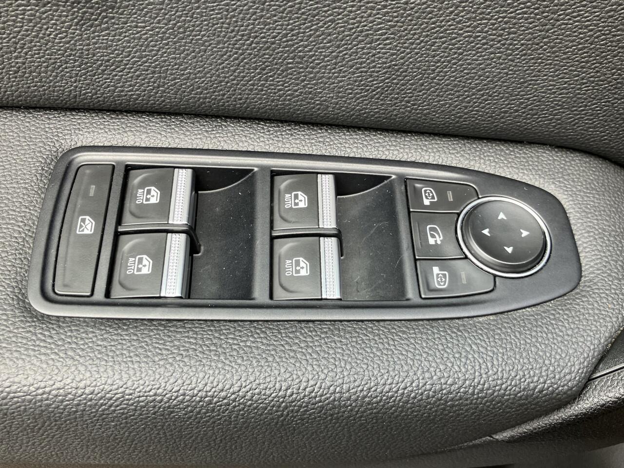 Renault CAPTUR TCe 90 techno * TREKHAAK / CAMERA 360 *