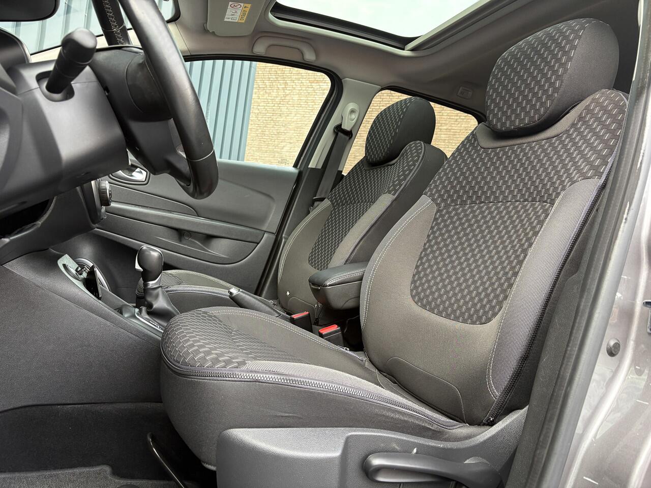 Renault CAPTUR 1.3 TCe Intens | Panodak | Camera | Dodehoek sensoren | PDC V&A | Prijs Rijklaar!!