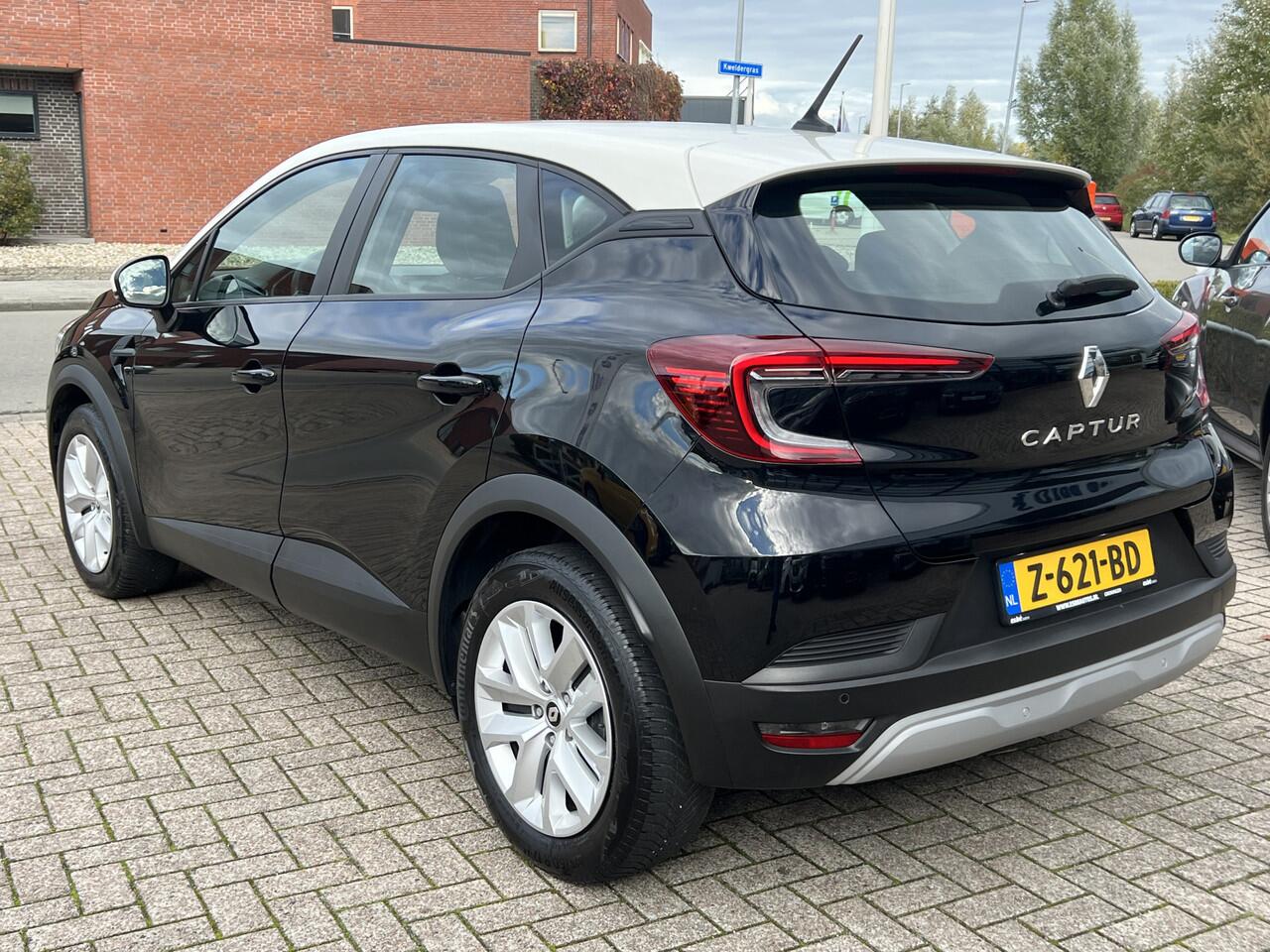 Renault CAPTUR 1.0 TCe 90 Navigatie Stoelverwarming Parkeersensoren Apple Carplay Android Auto Cruise Control Airco Dab