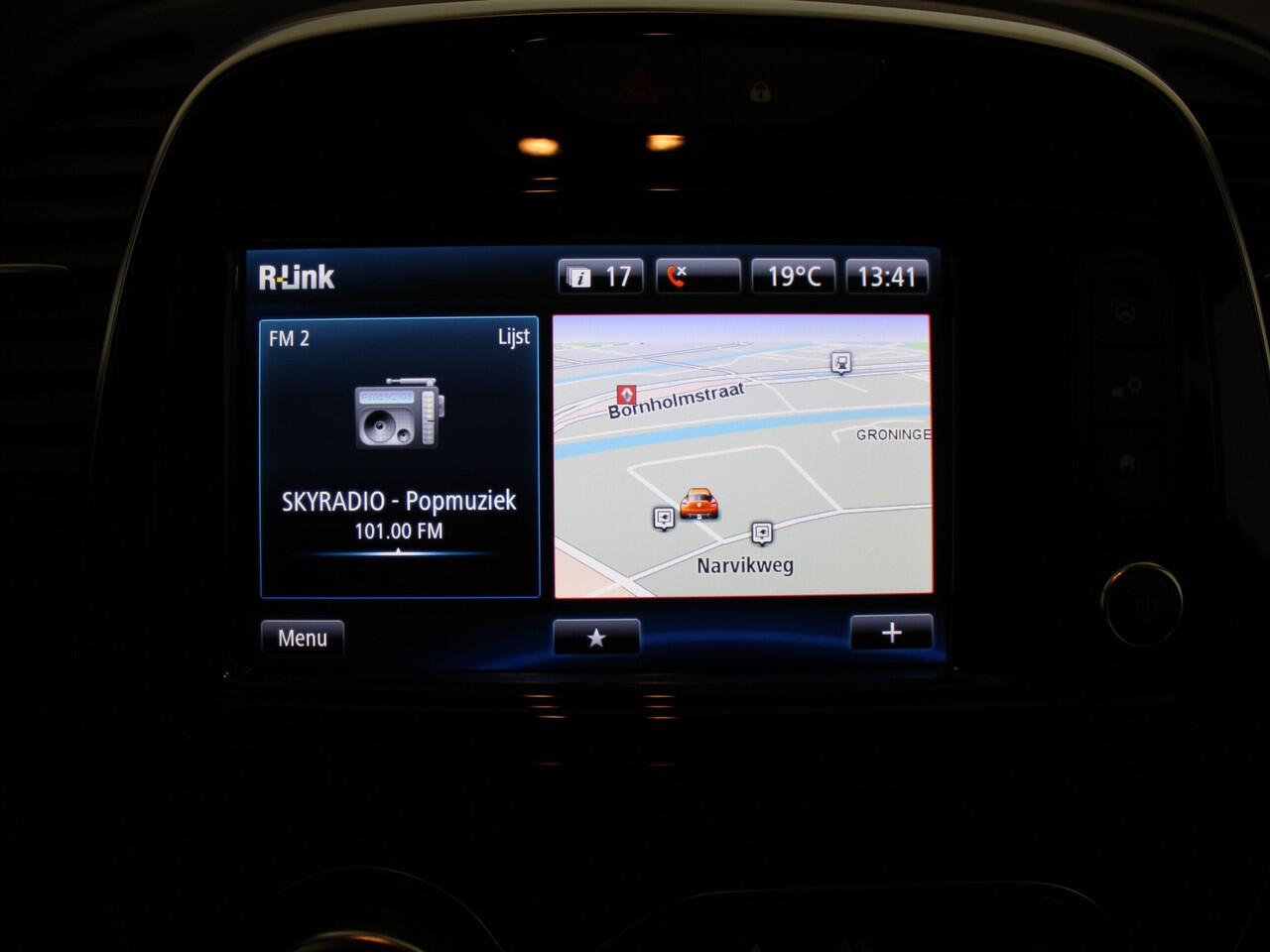 Renault CAPTUR 1.3 TCe Intens | Automaat | Trekhaak | Navi | Carplay |*