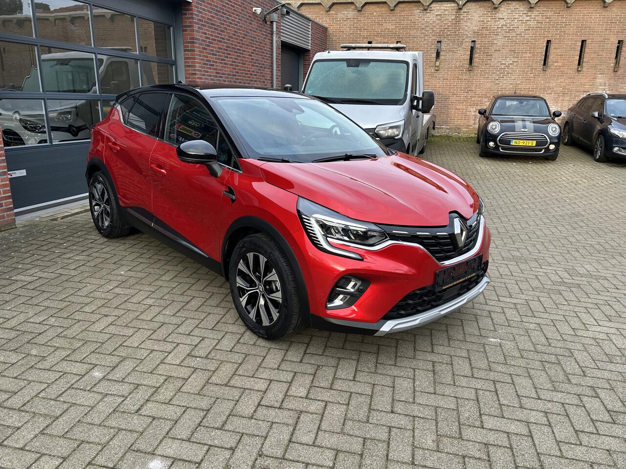 Renault CAPTUR 1.6 E-Tech Hybrid 145 techno