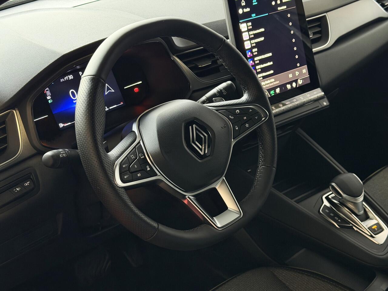 Renault CAPTUR 1.3 160 PK 4 CIL CAMERA 18''LMV STOEL/STUUR .VERW PURE VISION LED 10'' R-LINK NAVI 2025 EDC-automaat (Efficiënt Dual Clutch) 7 Versnellingen 1200KG Trekgewicht