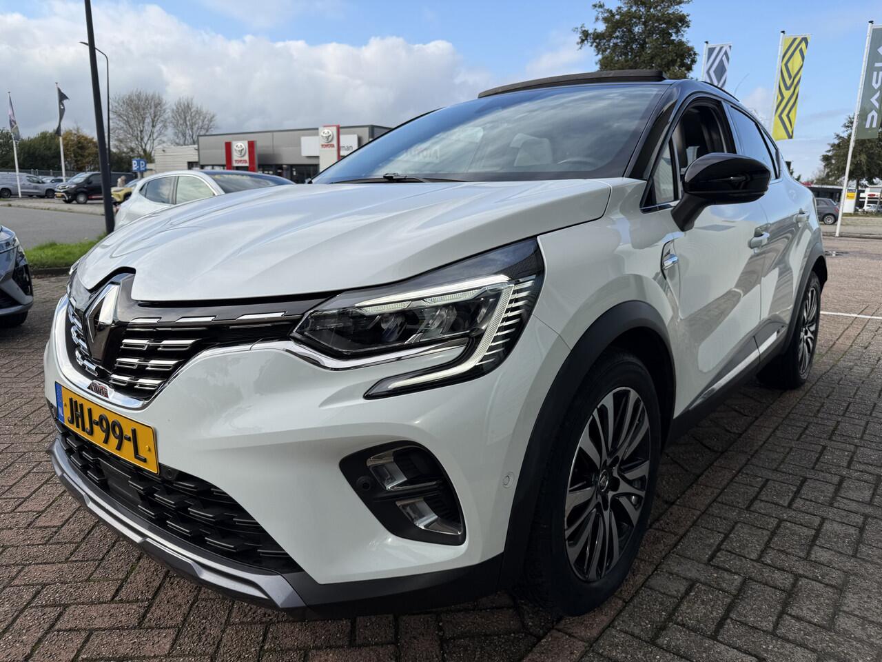Renault CAPTUR Initiale Paris 1.3 Tce 130 EDC automaat | panoramadak | Bose | lederen bekleding | tijdelijk gratis Top Afleverpakket twv Eur 695