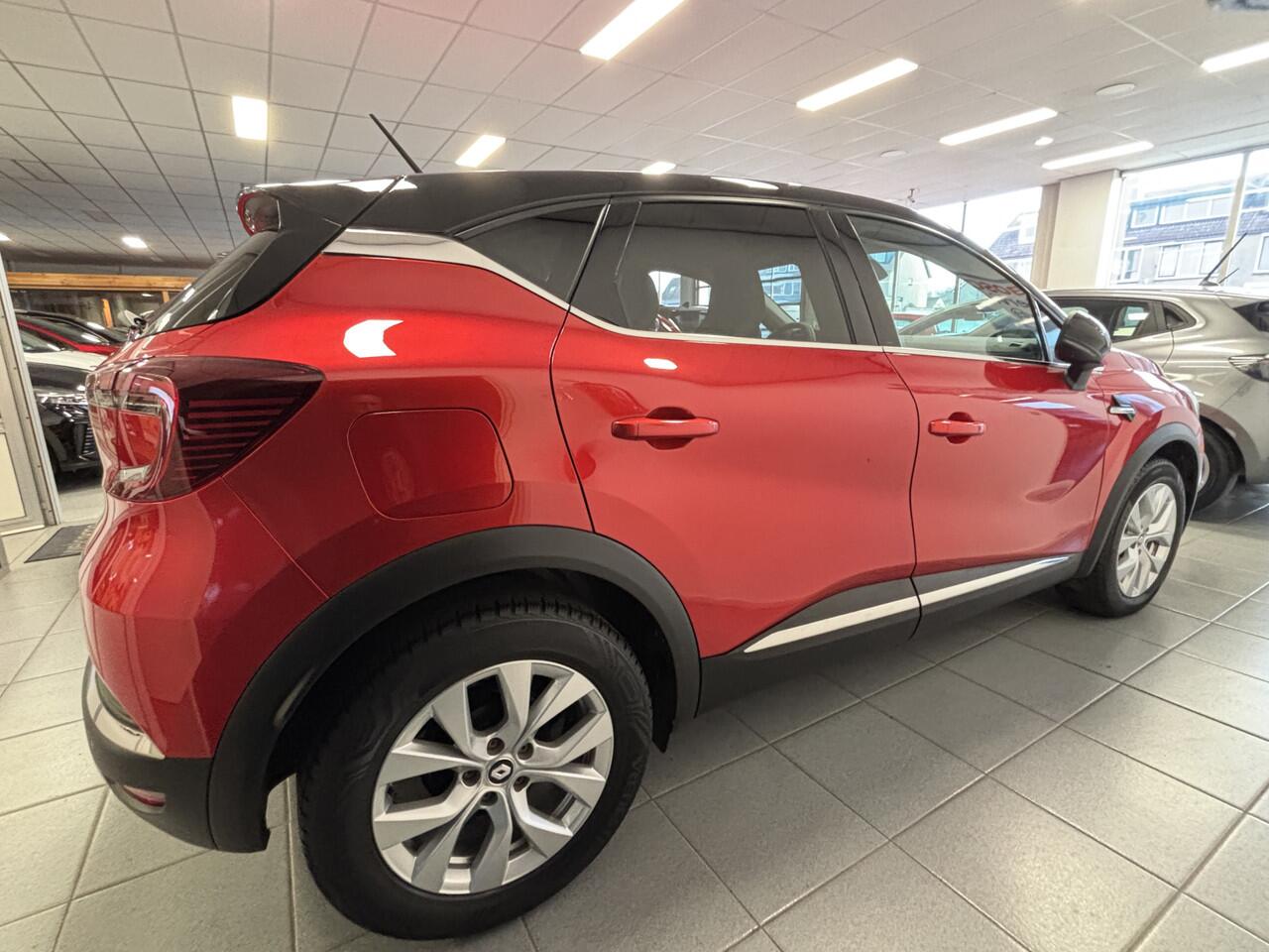 Renault CAPTUR 1.3 TCe 140 Origineel Nederlandse Auto (NAP) - CAMERA - CARPLAY - PDC voor + achter