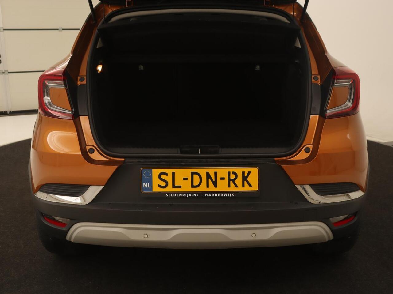 Renault CAPTUR 1.6 E-Tech full hybrid 145 evolution | Camera | Carplay | keyless | Full LED | Cruise control | Navigatie | LMV 18 inch | PHEV | Plug in