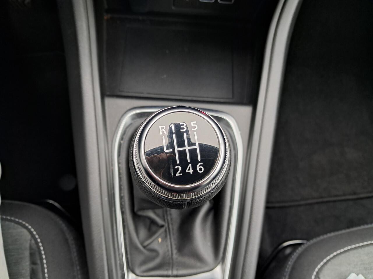 Renault CAPTUR 1.0 TCe 90 evolution met 34.655 km!! | PDC | Airco | Apple Carplay/Android Auto | Cruise | Ndl auto | Navigatie | RIJKLAARPRIJS INCL 12 MAANDEN GARANTIE EN BEURT