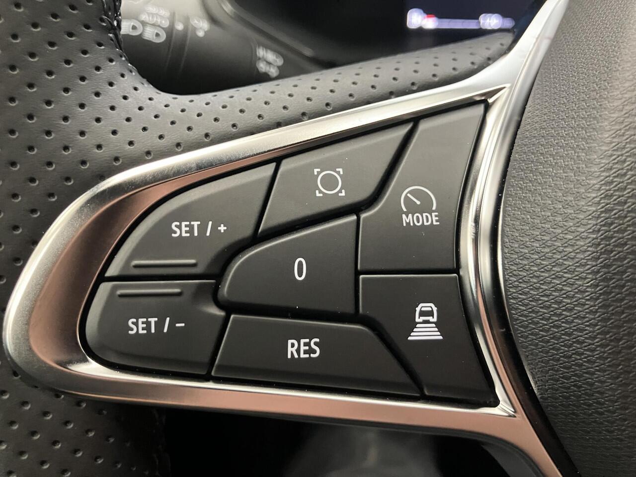 Renault CAPTUR 1.8 E-Tech full hybrid 160 Techno Automaat / Nieuwe Auto, Direct Leverbaar / Android Auto/Apple CarPlay / Climate Control / Camera / Adaptive Cruise Control / 18 Inch Wielen /