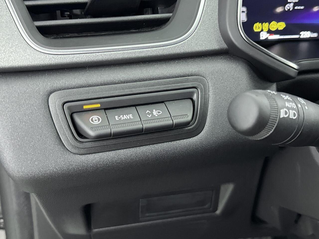 Renault CAPTUR 1.6 E-Tech full hybrid 145Pk Techno Automaat | Navigatie | Apple & Android Carplay | Parkeersensoren & Camera | Stoel- & Stuurverwarming | Climate Control | Led Verlichting | Keyless Start & Go |