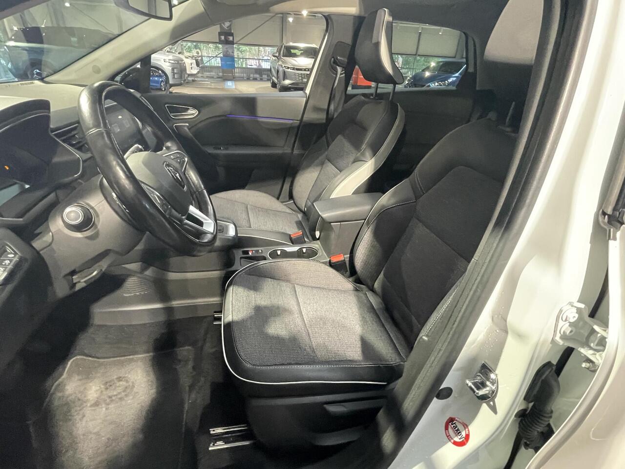 Renault CAPTUR 1.3 TCe 130 Intens | Panoramadak | Navigatie