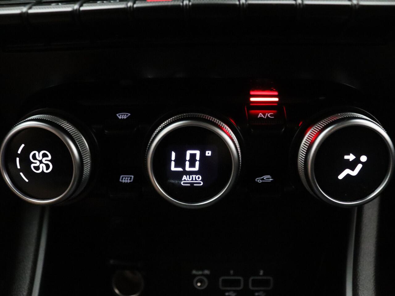 Renault CAPTUR E-Tech full hybrid 145pk techno Automaat Cruise | Climate | Carplay | Navi | Parkeersens. v+a