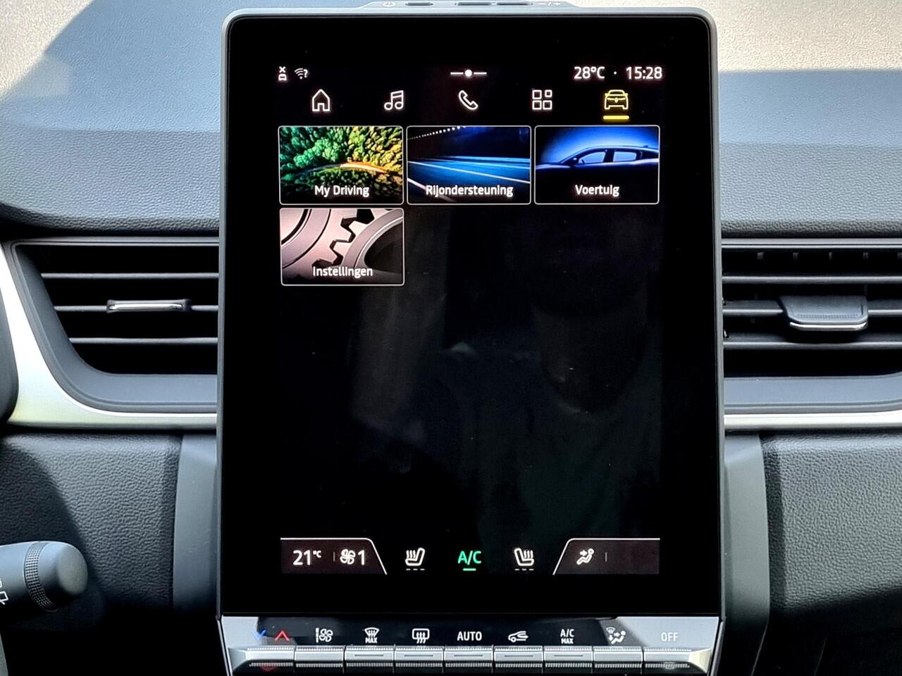 Renault CAPTUR 1.3 mild hybrid 160 Evolution Automaat / Navigatie via Android Auto/Apple Carplay / Camera / Cruise Control / Climate Control / Trekgewicht 1200 KG /