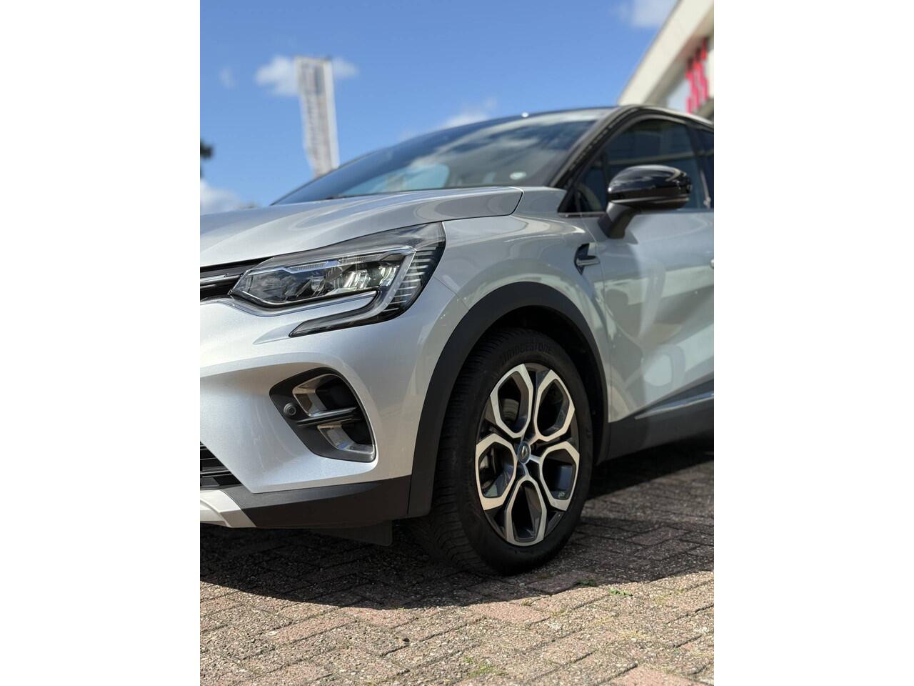 Renault CAPTUR 1.6 E-Tech Plug-in Hybrid 160 Intens Hybride Plug-in - Navi groot scherm + Cockpit view